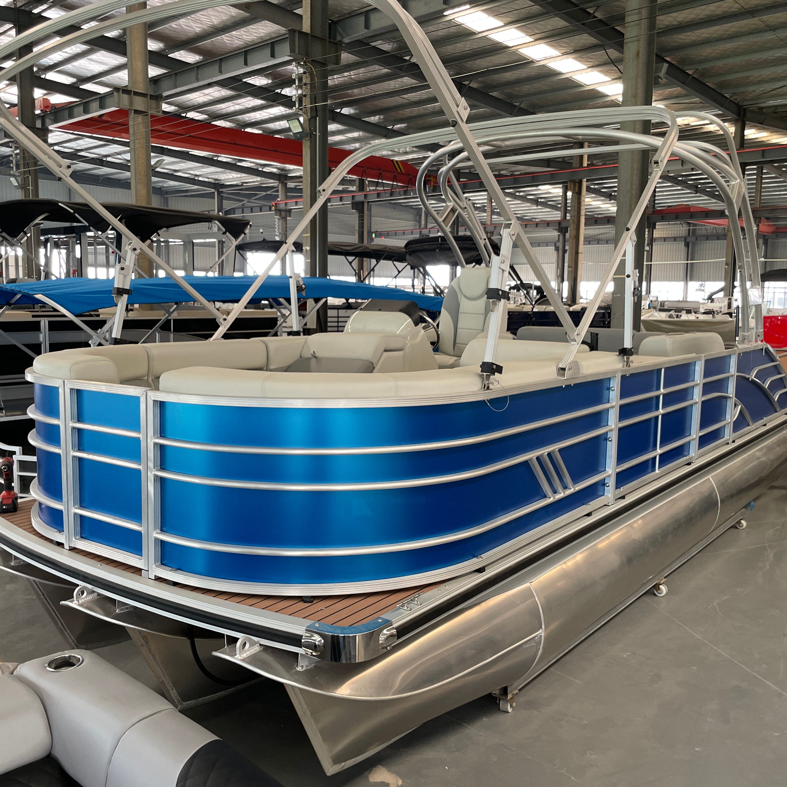 New Arrival 6.4M Luxury Sport Pontoon Boat Aluminum Yacht With Outboard Engine for Parties